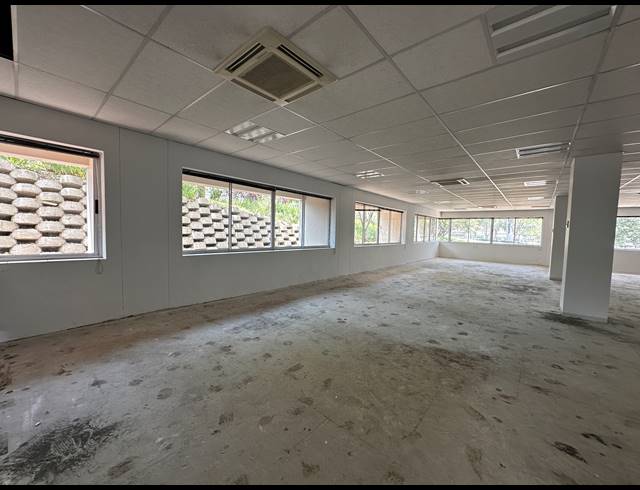 686M² OFFICE TO LET IN WOODMEAD